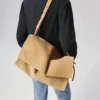 Baggy Large – Borsa a tracolla – Pelle di vitello – Lionne Baggy Large – Borsa a tracolla – Pelle di vitello – Lionne
