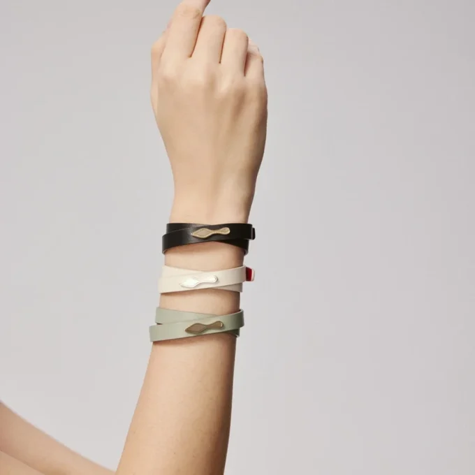 Bettina – Braccialetto – Pelle di vitello liscia – Nero Bettina – Braccialetto – Pelle di vitello liscia – Nero