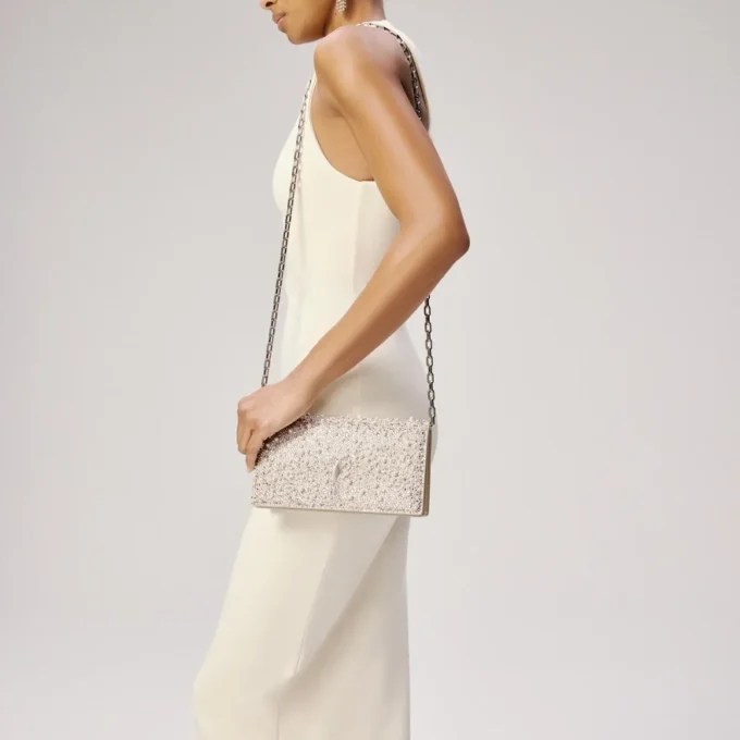 Bettina – Pochette – Pelle scamosciata, strass e perle – Argento Bettina – Pochette – Pelle scamosciata, strass e perle – Argento