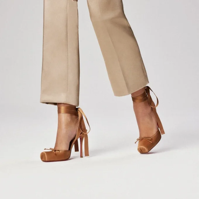 Cassia Lace up – Décolleté con cinturini da 100 mm – Raso crêpe – Nude 4 – Donna Cassia Lace up – Décolleté con cinturini da 100 mm – Raso crêpe – Nude 4 – Donna
