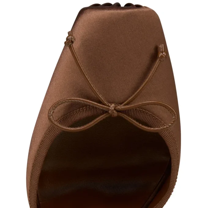 Cassia Lace up – Décolleté con cinturini da 100 mm – Raso crêpe – Nude 5 – Donna Cassia Lace up – Décolleté con cinturini da 100 mm – Raso crêpe – Nude 5 – Donna