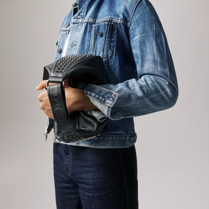 Funky – Pouch – Pelle di vitello e borchie – Nero Funky – Pouch – Pelle di vitello e borchie – Nero