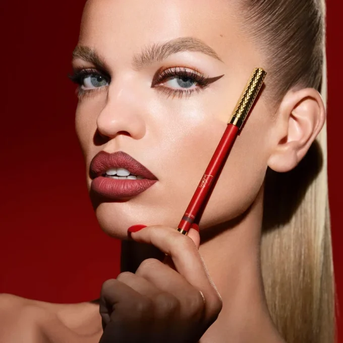 Glamliner – Eyeliner per labbra e occhi – Rouge Louboutin 01