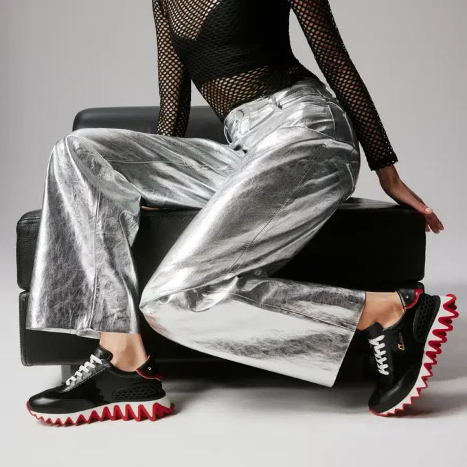 Loubishark – Sneakers – Pelle di vitello e veau velours – Nero – Donna