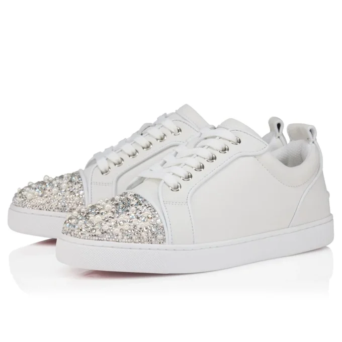 Louise Junior Perla – Sneakers – Raso crepe, pelle di vitello e perle – Bianco – Donna Louise Junior Perla – Sneakers – Raso crepe, pelle di vitello e perle – Bianco – Donna