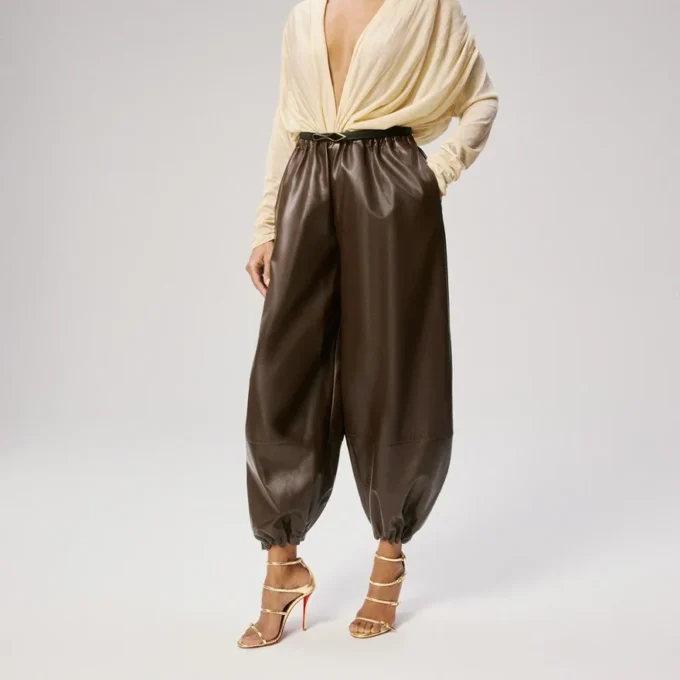 Millenium – Sandali con cinturini da 100 mm – Pelle di vitello – Oro antico – Donna Millenium – Sandali con cinturini da 100 mm – Pelle di vitello – Oro antico – Donna