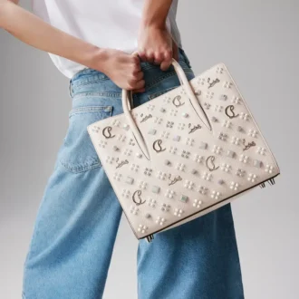 Paloma Medium – Borsa con manico superiore – Pelle di vitello martellata e borchie Loubinthesky – Leche