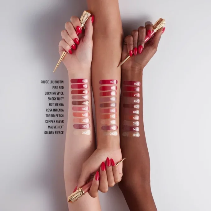 Rouge Stiletto Vinyl Gloss Fire Red 115V Fire Red – Christian Louboutin Bellezza Stati Uniti Rouge Stiletto Vinyl Gloss Fire Red 115V Fire Red – Christian Louboutin Bellezza Stati Uniti