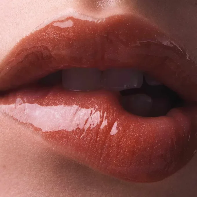 Rouge Stiletto Vinyl Gloss Copper Fever 352V Copper Fever – Christian Louboutin Bellezza Stati Uniti Rouge Stiletto Vinyl Gloss Copper Fever 352V Copper Fever – Christian Louboutin Bellezza Stati Uniti