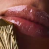 Rouge Stiletto Vinyl Gloss Golden Fierce 300V Golden Fierce – Christian Louboutin Bellezza Stati Uniti Rouge Stiletto Vinyl Gloss Golden Fierce 300V Golden Fierce – Christian Louboutin Bellezza Stati Uniti