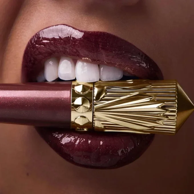 Rouge Stiletto Vinyl Gloss Mauve Heat 245V Mauve Heat – Christian Louboutin Bellezza Italia Rouge Stiletto Vinyl Gloss Mauve Heat 245V Mauve Heat – Christian Louboutin Bellezza Italia