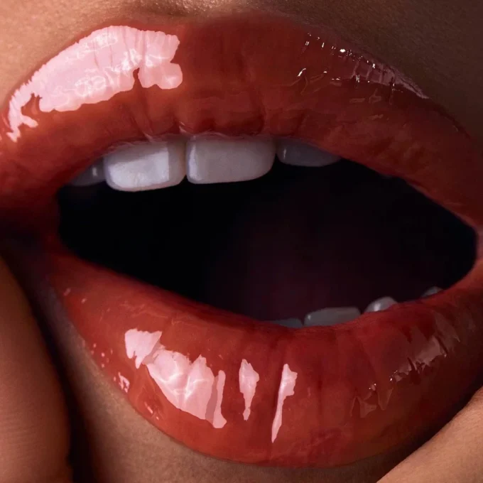 Rouge Stiletto Vinyl Gloss Torrid Peach 530V Torrid Peach – Christian Louboutin Bellezza Stati Uniti